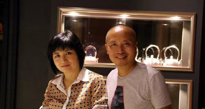 社交名流英雄出装攻略（打造最强社交名流英雄，占领游戏世界的舞台）